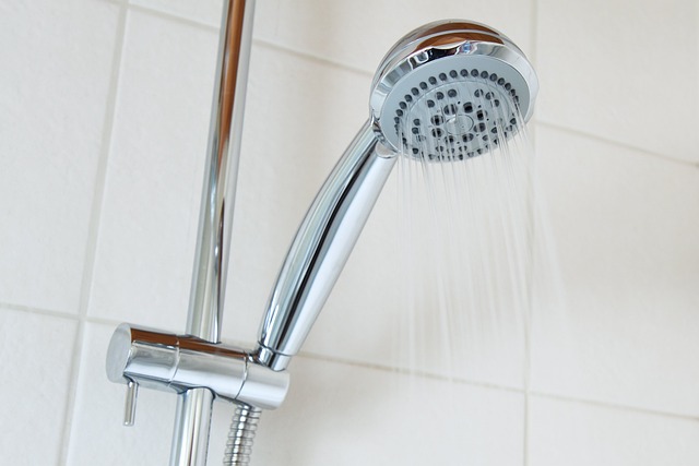 bath-2192_640 hot water cylinder